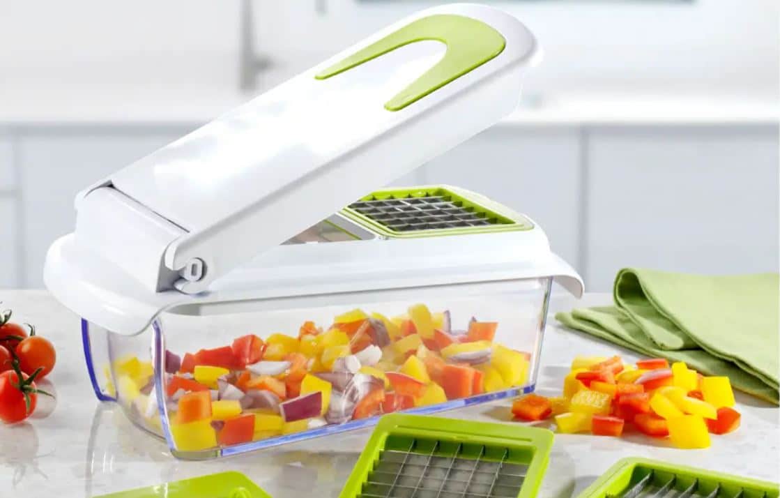 https://dothereviews.com/wp-content/uploads/2023/02/Fullstar-Vegetable-Chopper-A-Comprehensive-Review.jpg