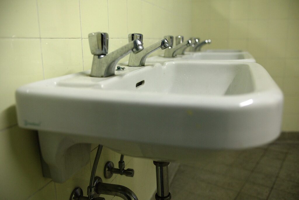 methods to unclog a bathroom sink
